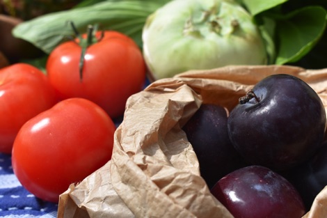 Oddbox plums and tomatoes